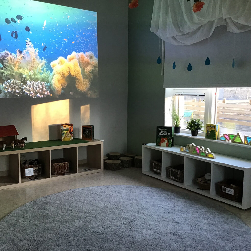 Lekyta inomhus för barnen på avdelningen Beta